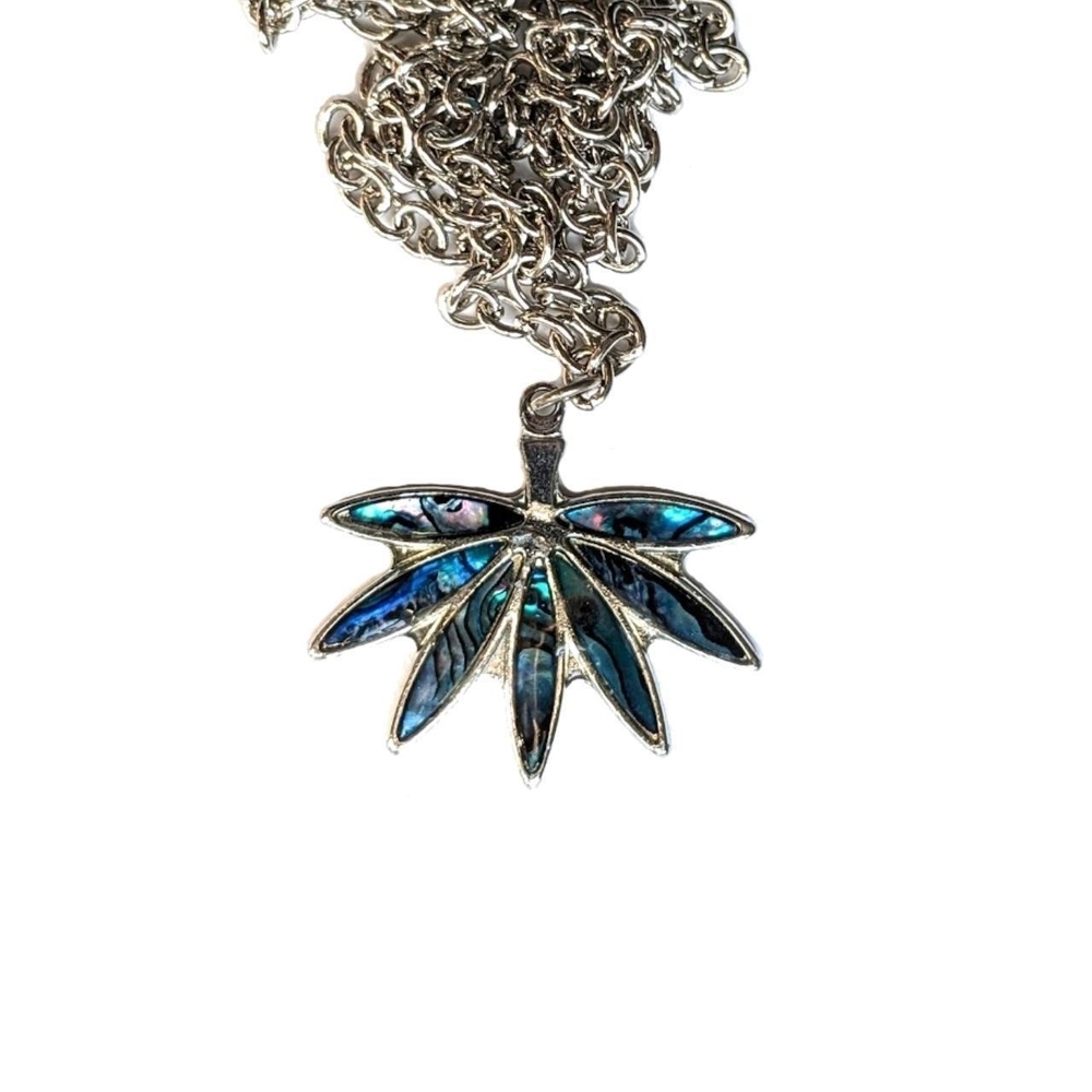 Vintage 90s Seven Leaf Necklace | 26" Chain | Silver & Blue